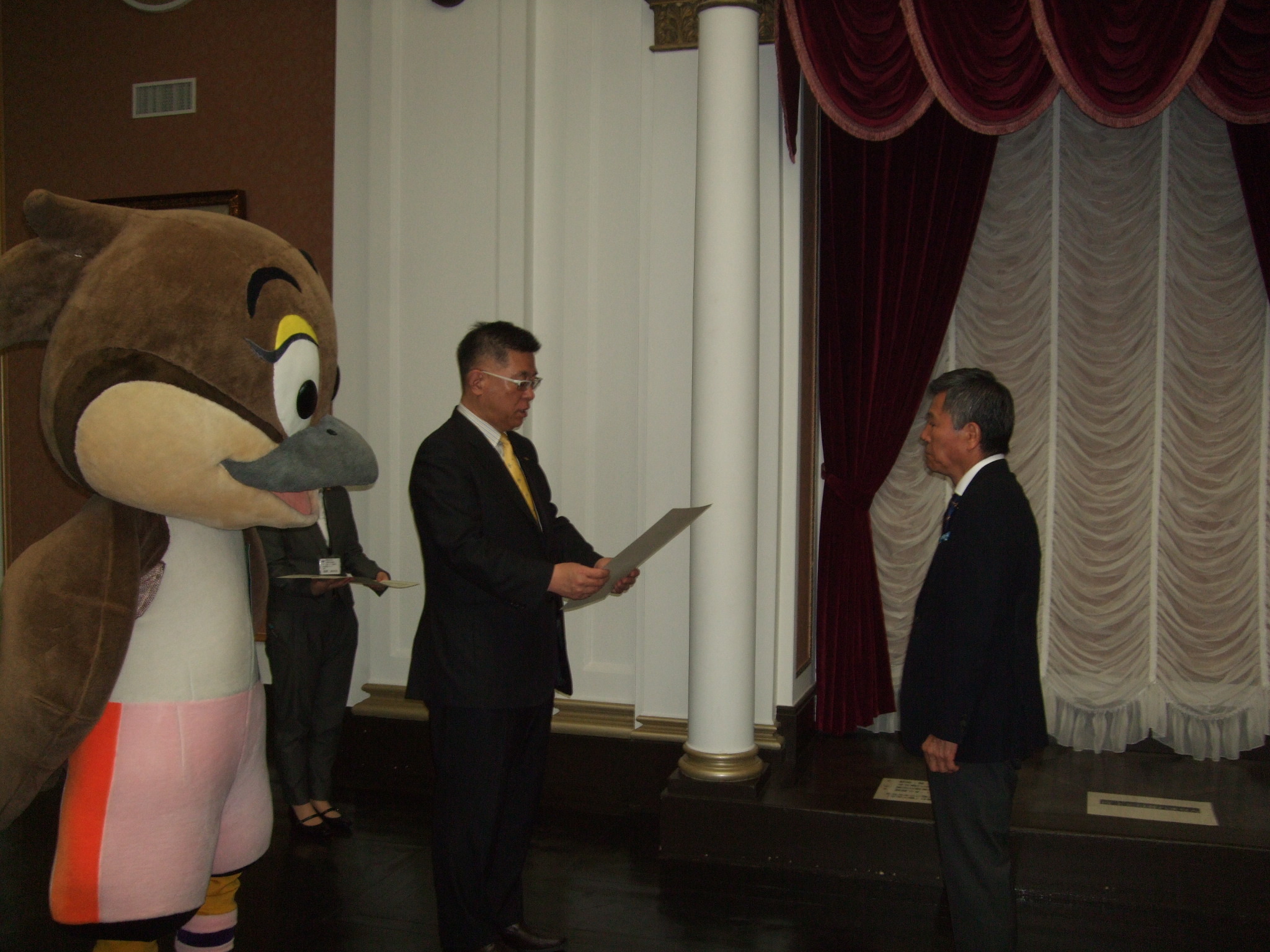 御堂筋イルミネーション基金より感謝状が贈呈されました